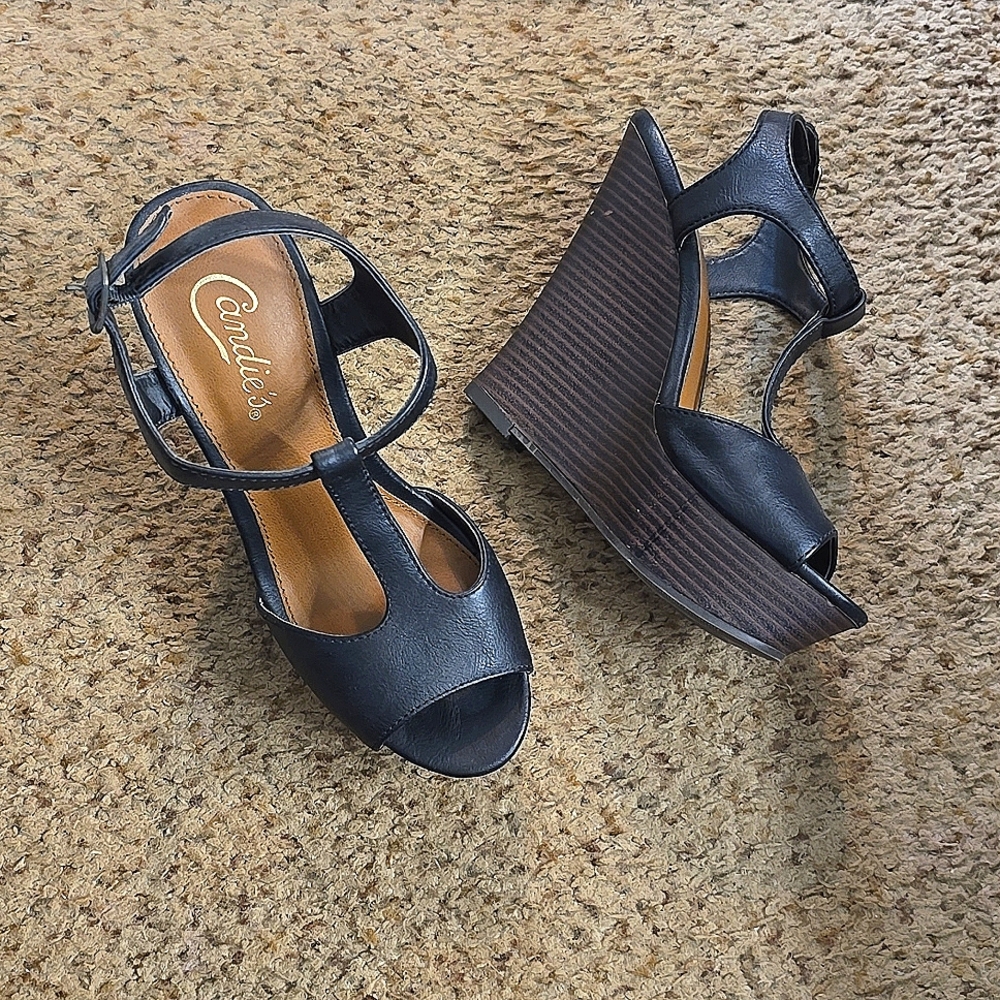 Candies Wedge Sandal size 7
